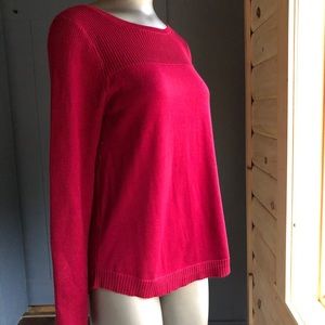 Cable & Gauge | Red Fine-Knit Sweater